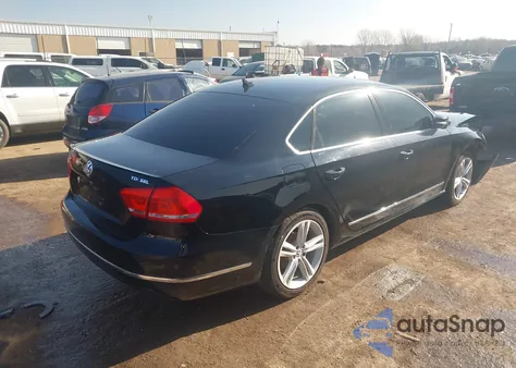 2013 Volkswagen Passat 2.0L Tdi Sel Premium from USA, damaged, VIN 1VWCN7A35DC083250